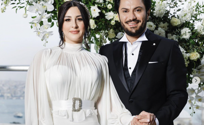 Oyuncu Yasemin Sakallıoğlu ve Burak Yırtar Evlendi