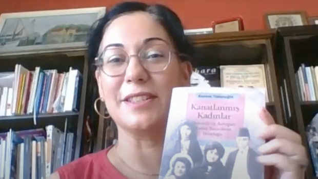 Senem Timuroglu kitabı 'Kanatlanmış Kadınlar - Osmanlı'da Feminist Kadın Yazarlar'ı anlattı